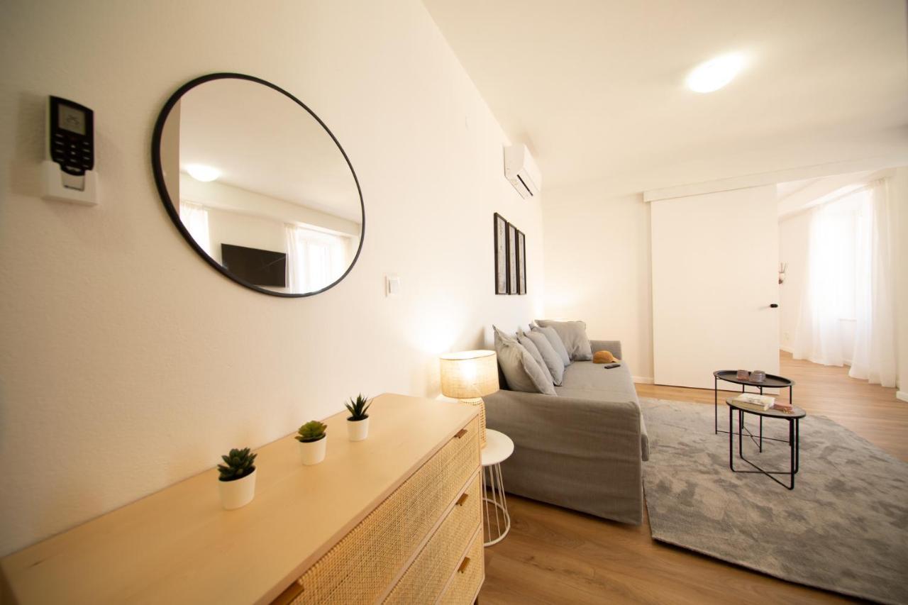 Central Seaside Residence Vis Exterior foto